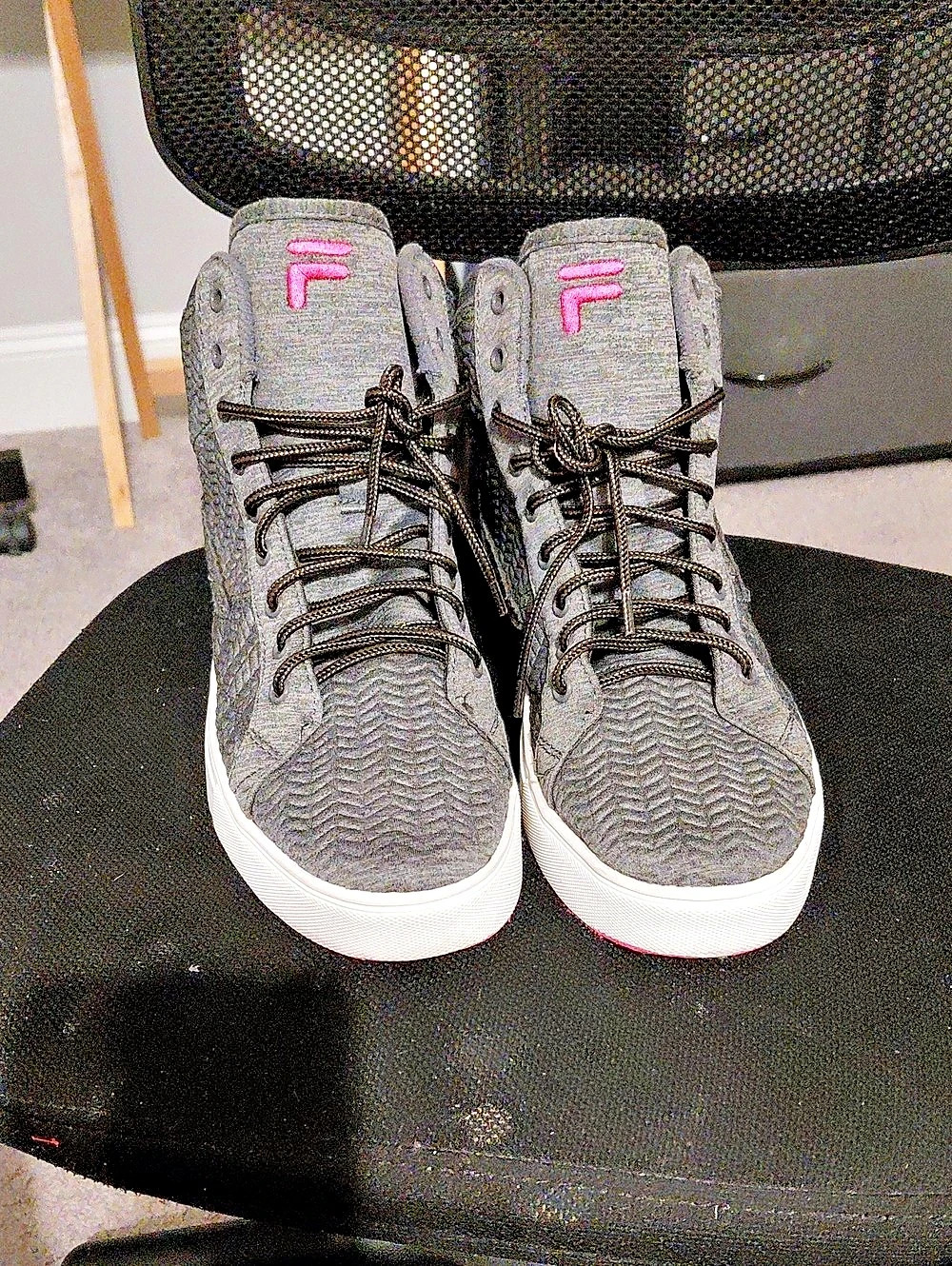 Fila ET Swingshot Grey White Pink High Top Sneakers US 11